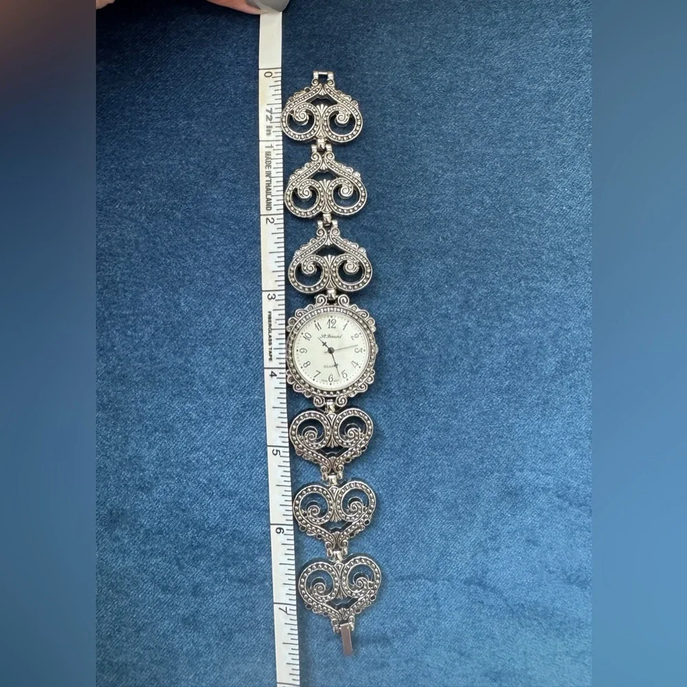LT. Bernard‎ Women’s Watch